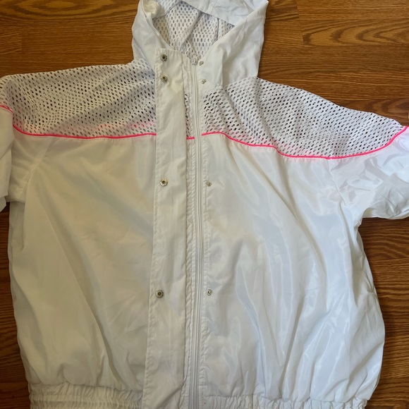 Fashion Nova Windbreaker - Picture 5 of 6